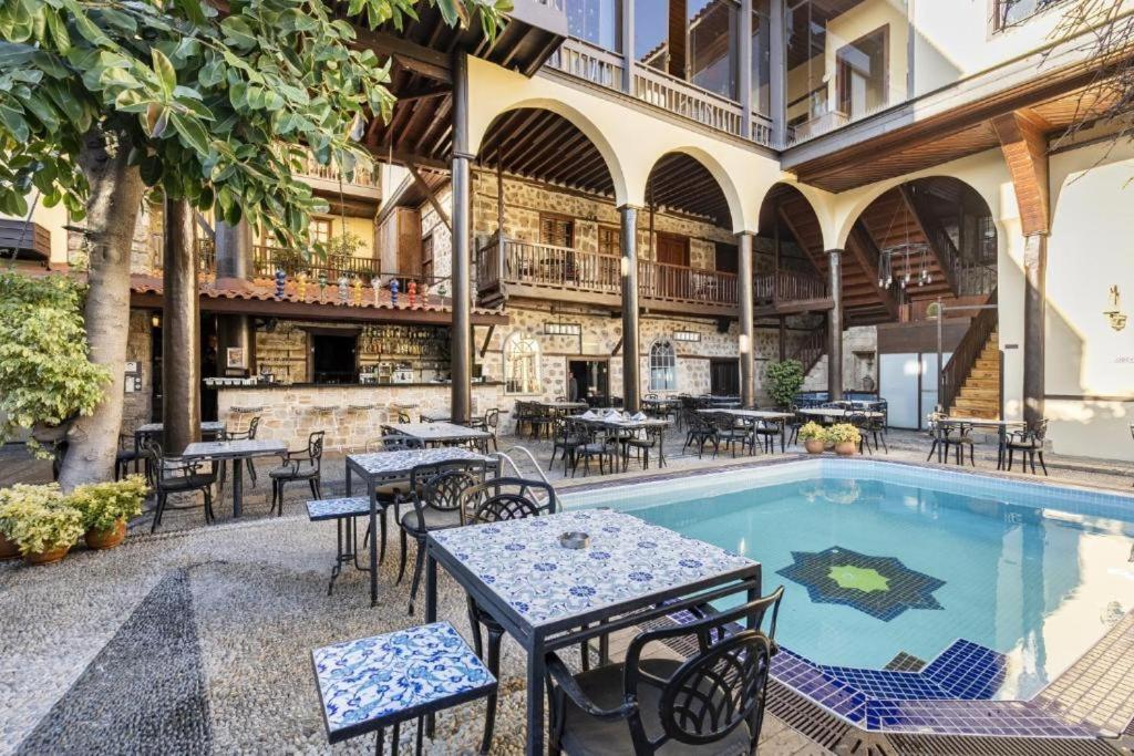 Homestay Spectacular Penthouse With Terrace Near Hadrian's Gate Antalya