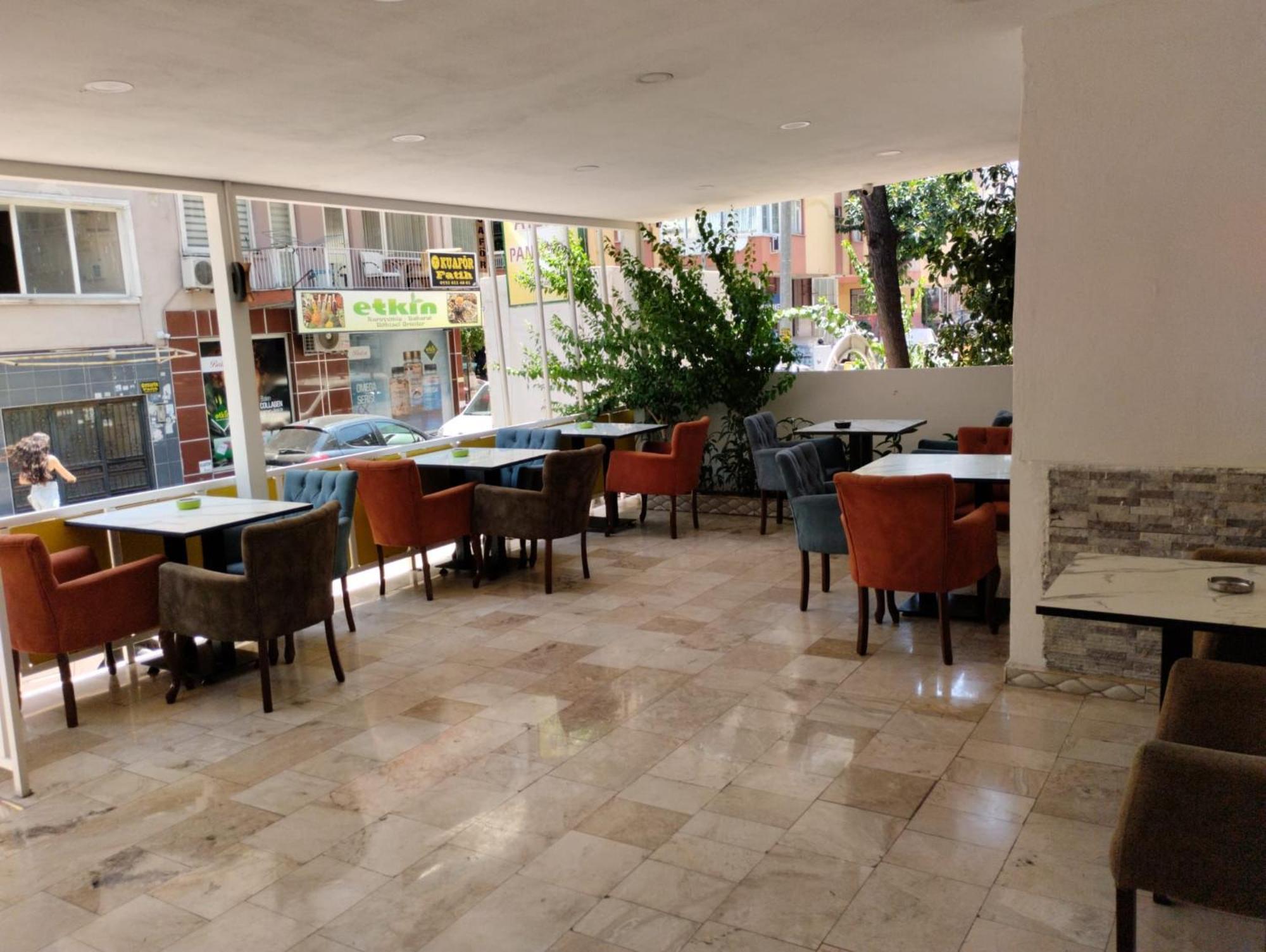 Atlas Hostel *