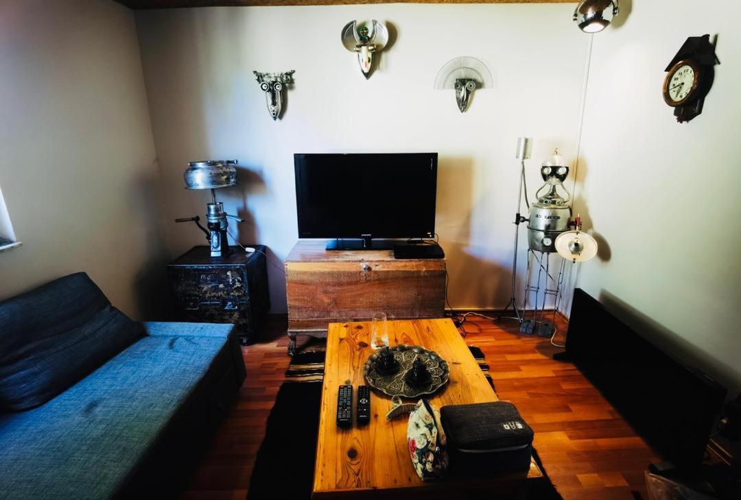 Villa Kaleici Muestakil Bahceli Muethis Ev