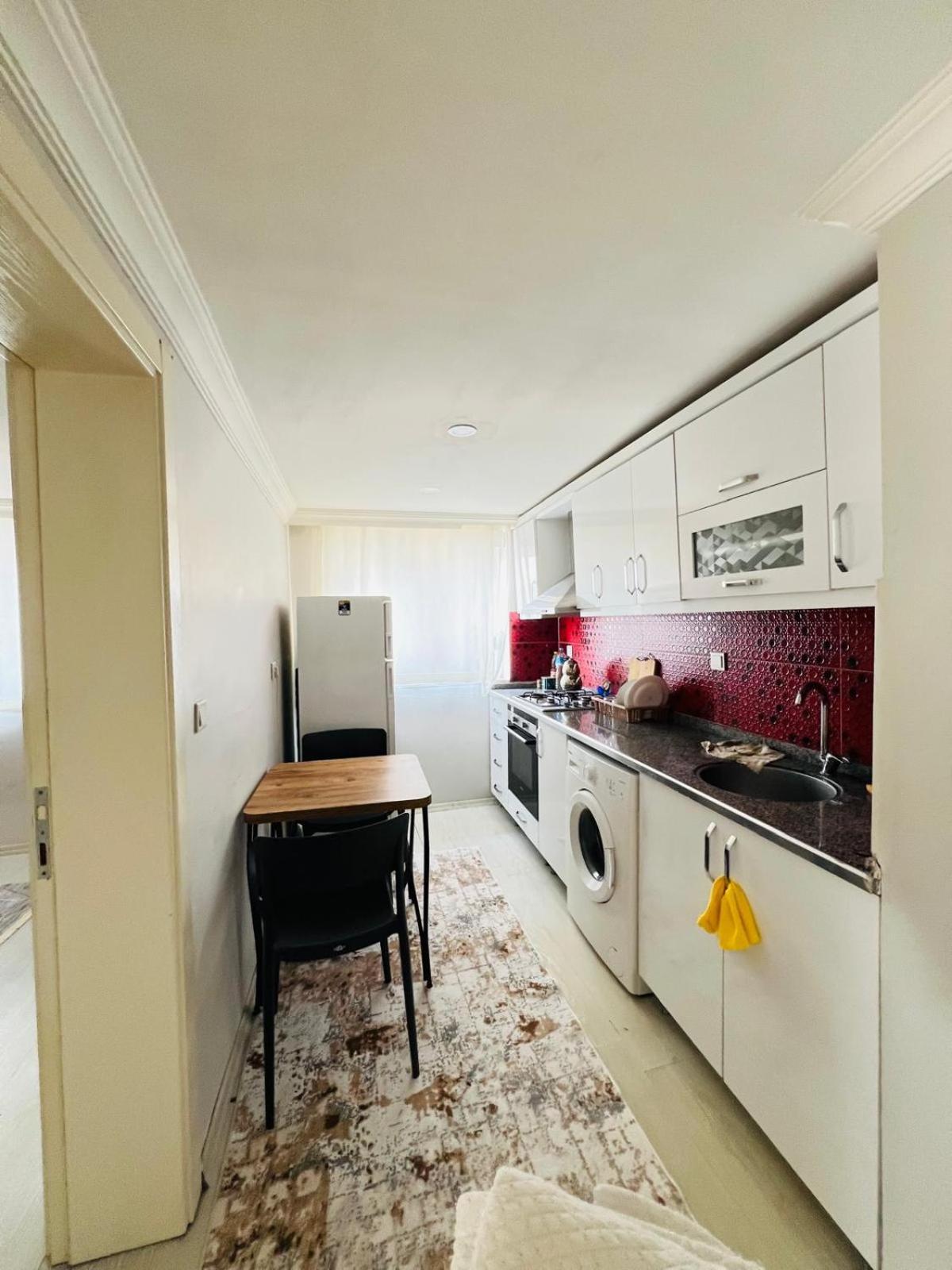 Apartment Kueltuer Mahallesi Esyali Antalya