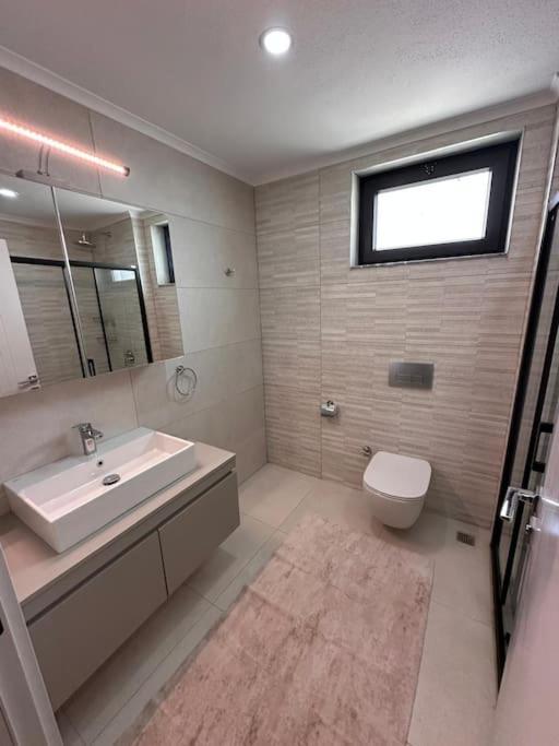 Rueyam 1 Villa *