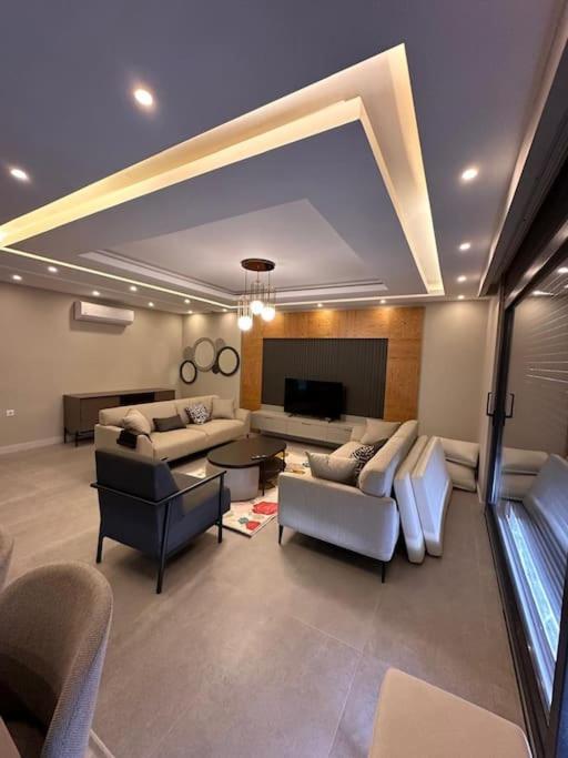 Villa Rueyam 1