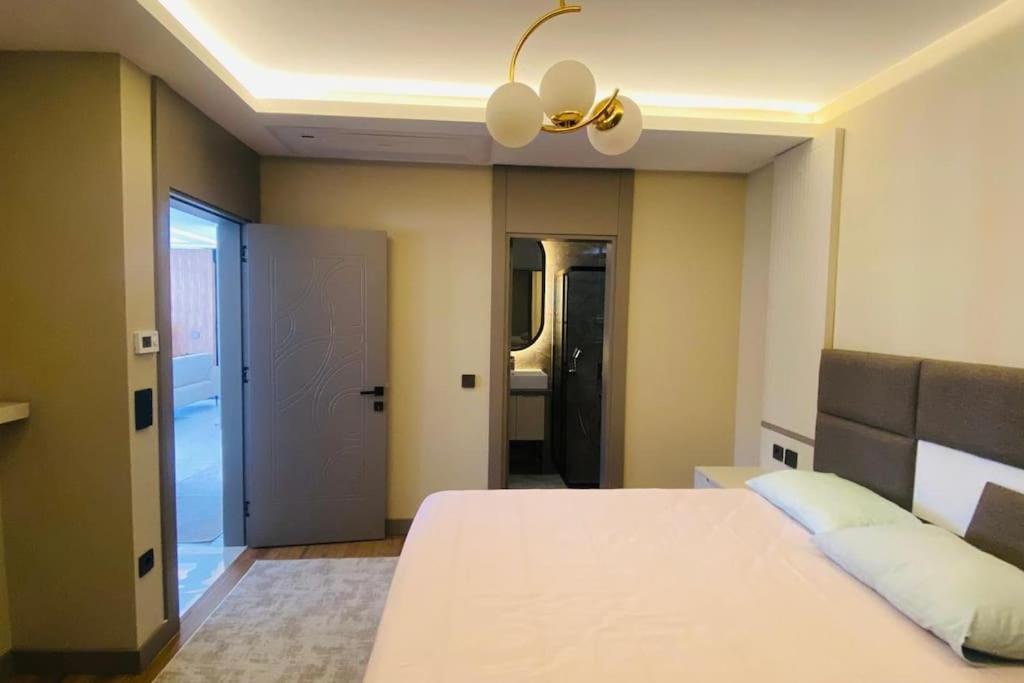 Rueyam 2 Villa *