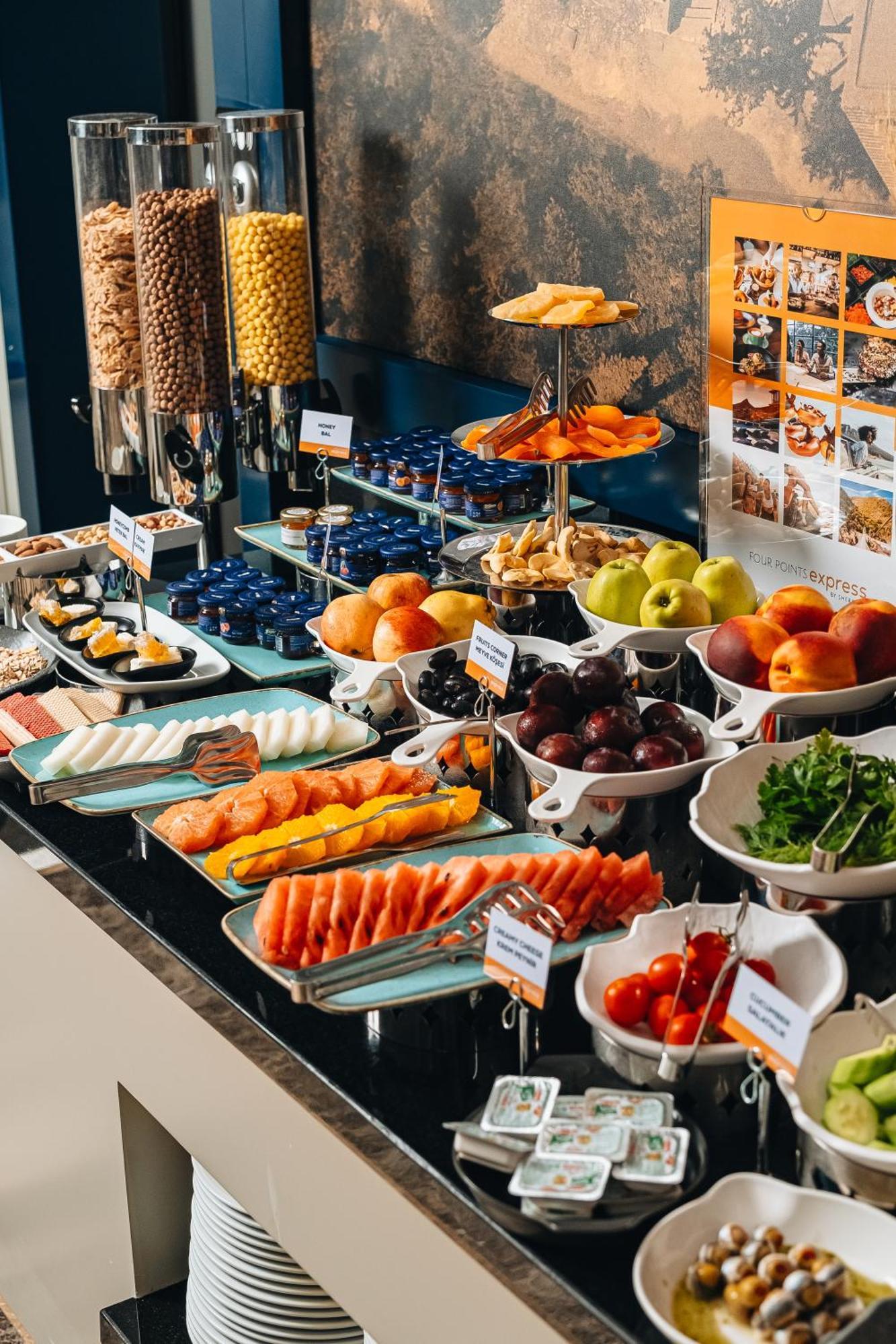 Hotel Four Points Flex By Sheraton Lara 4*
