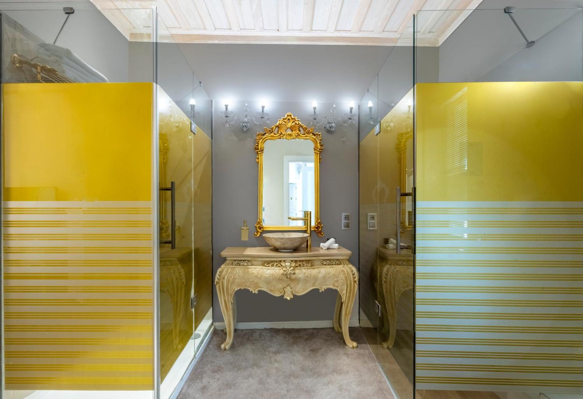 Hotel Elegance East 4*