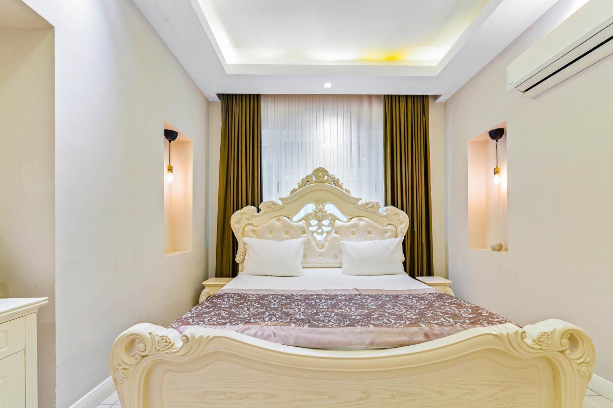 Hotel Elegance East