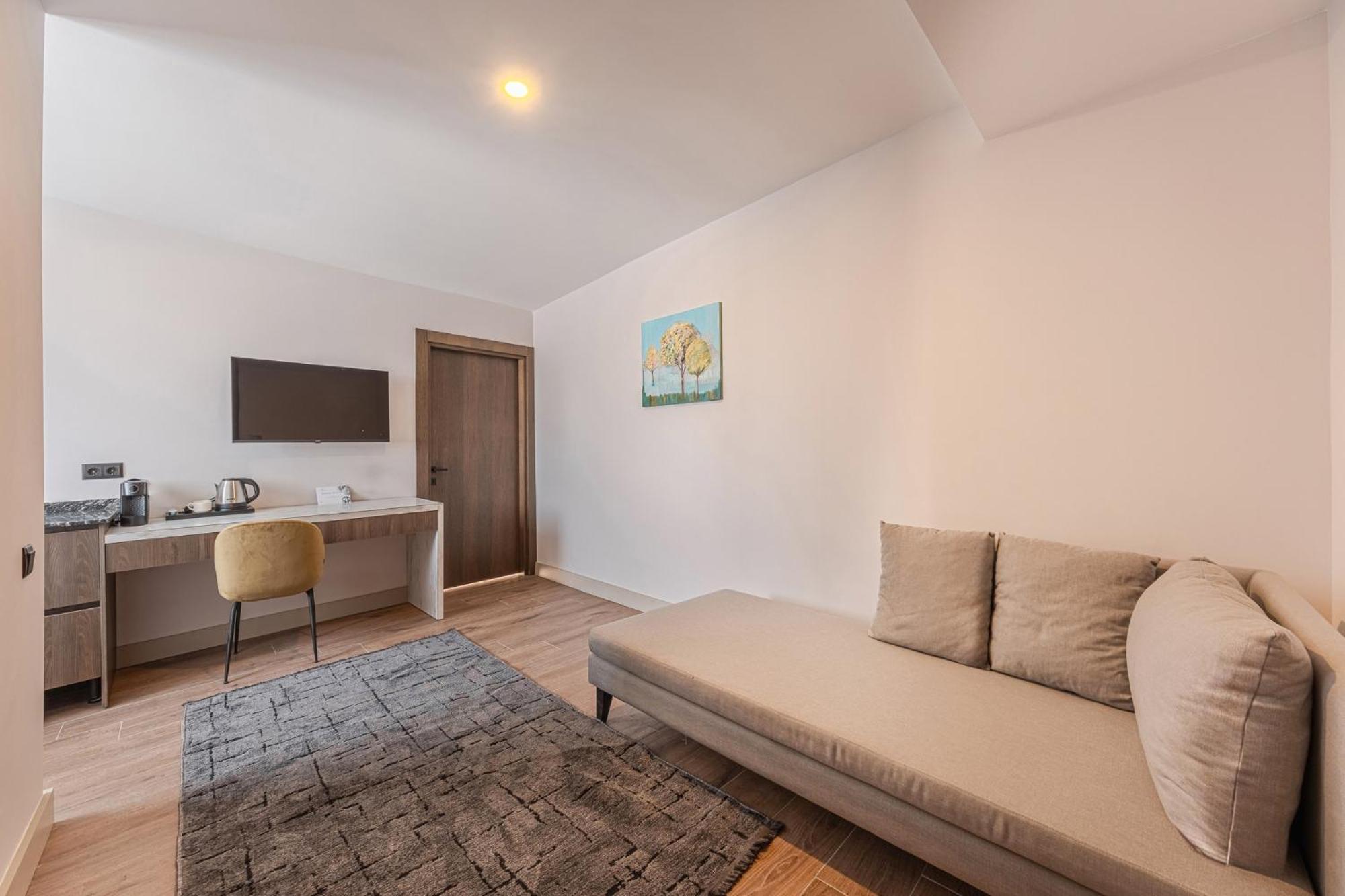 Nuca Homes Hotel