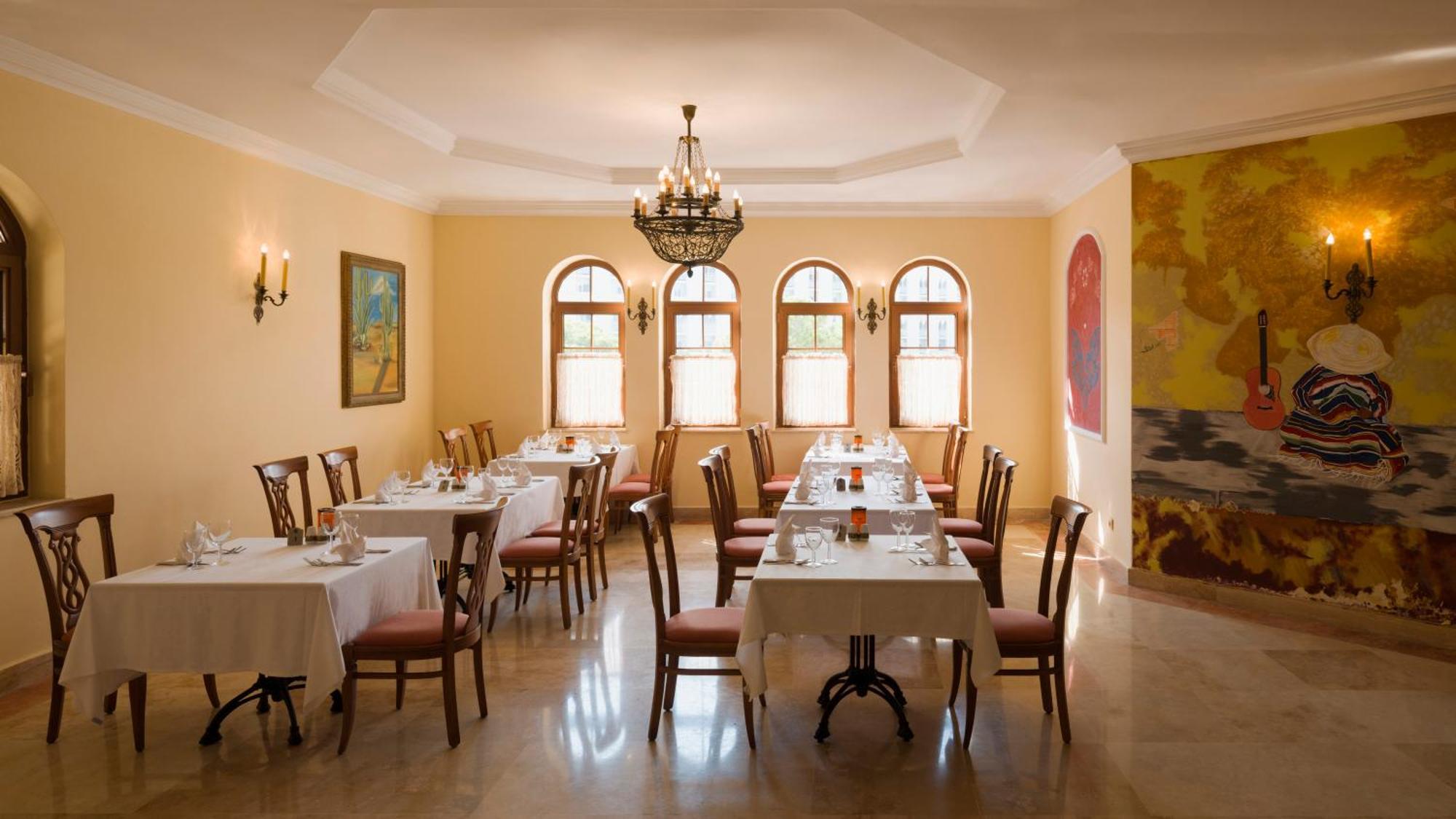 Kremlin Palace 5*