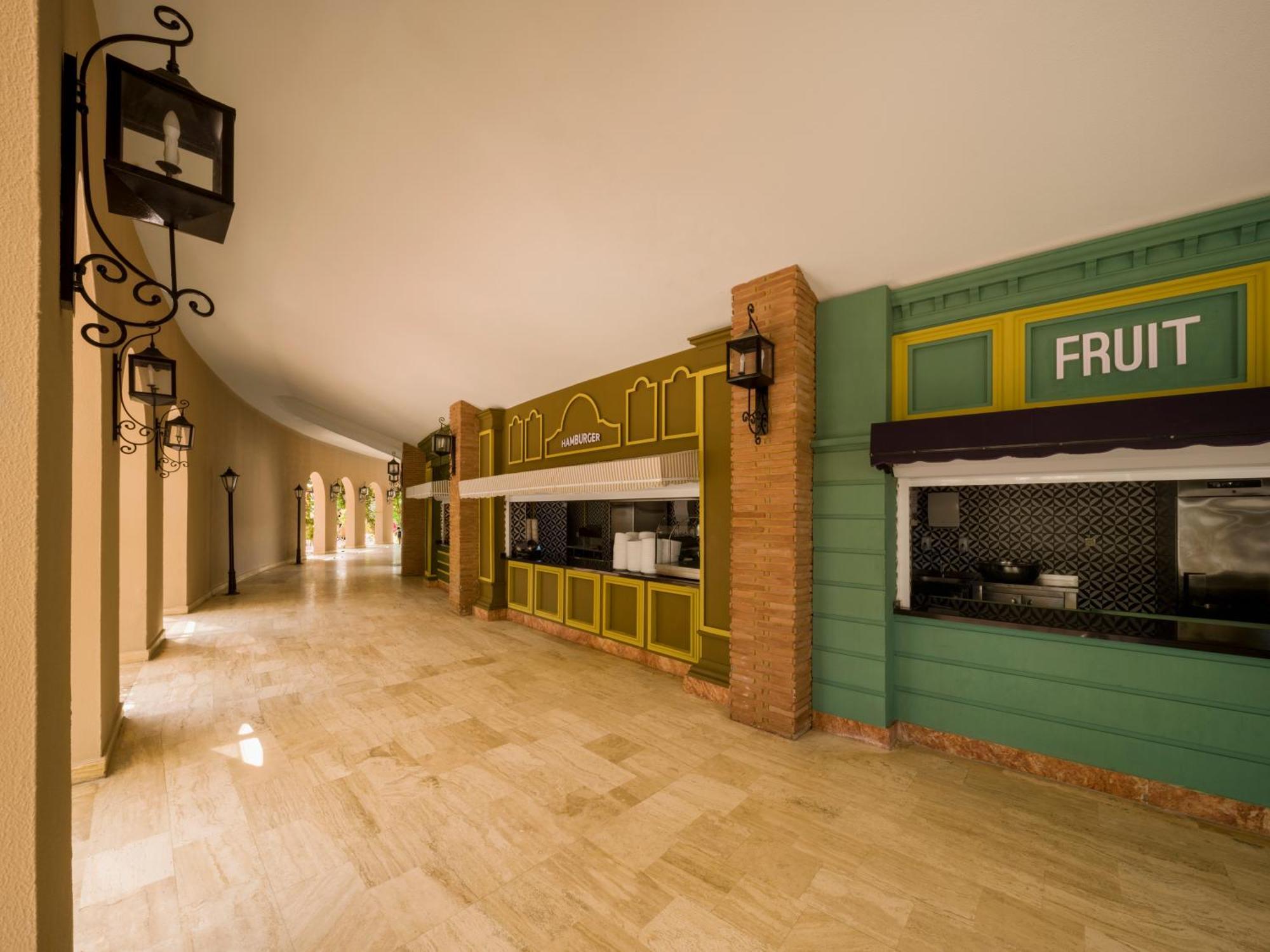 Asteria Kremlin Palace 5*