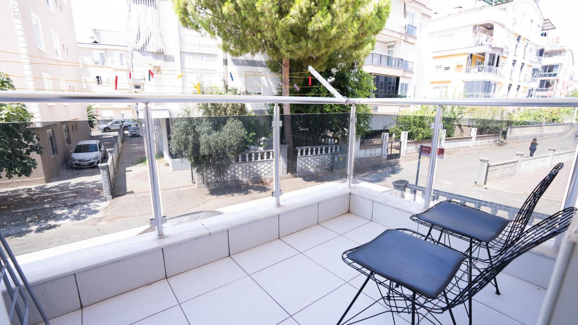 Sea Breeze Apartment *