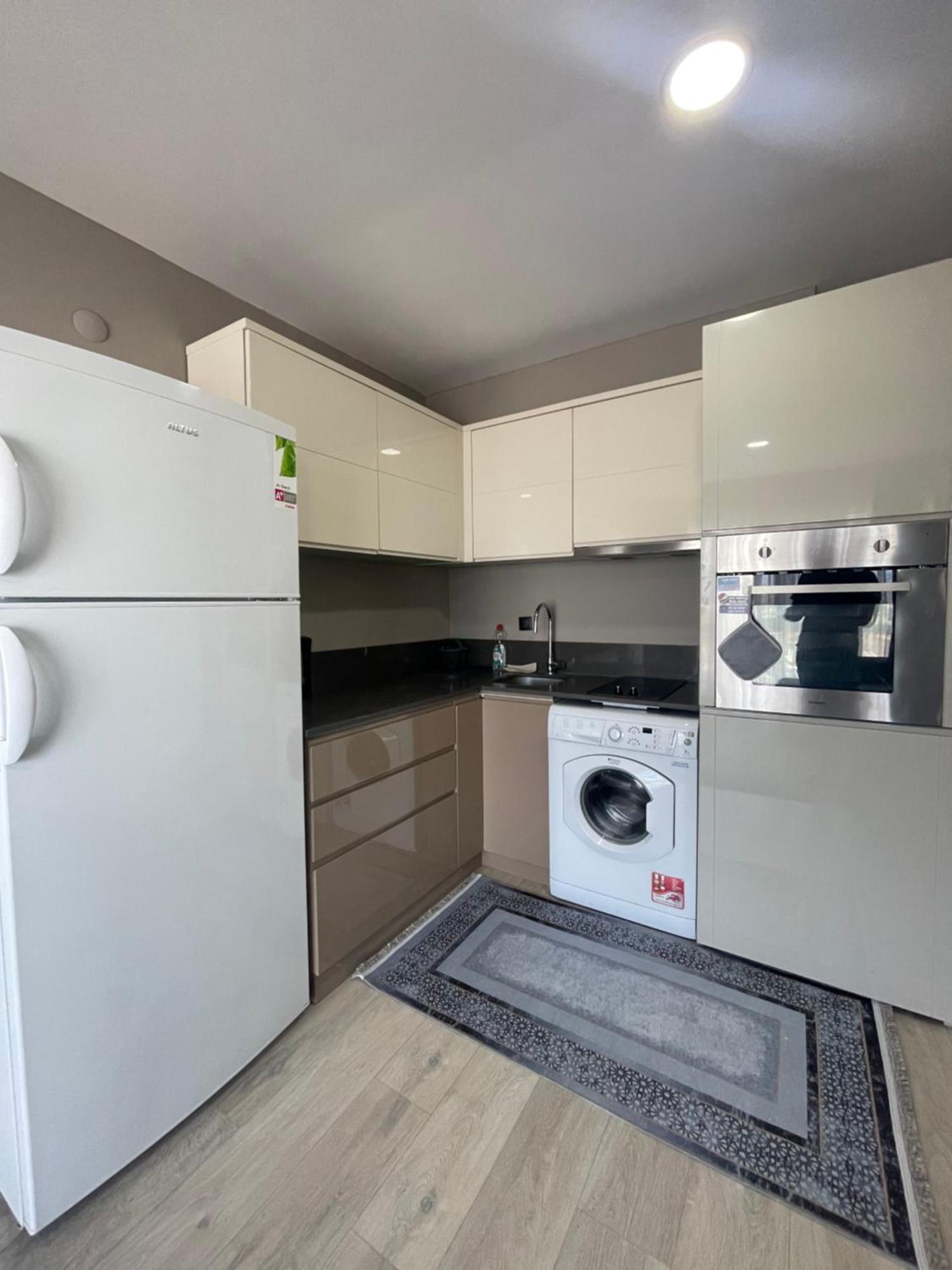 Airport Apartment