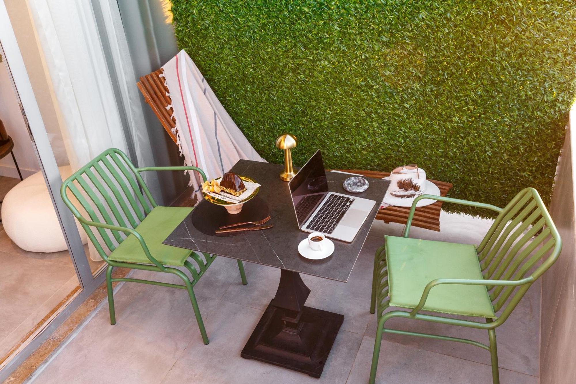 The One Living Hotel