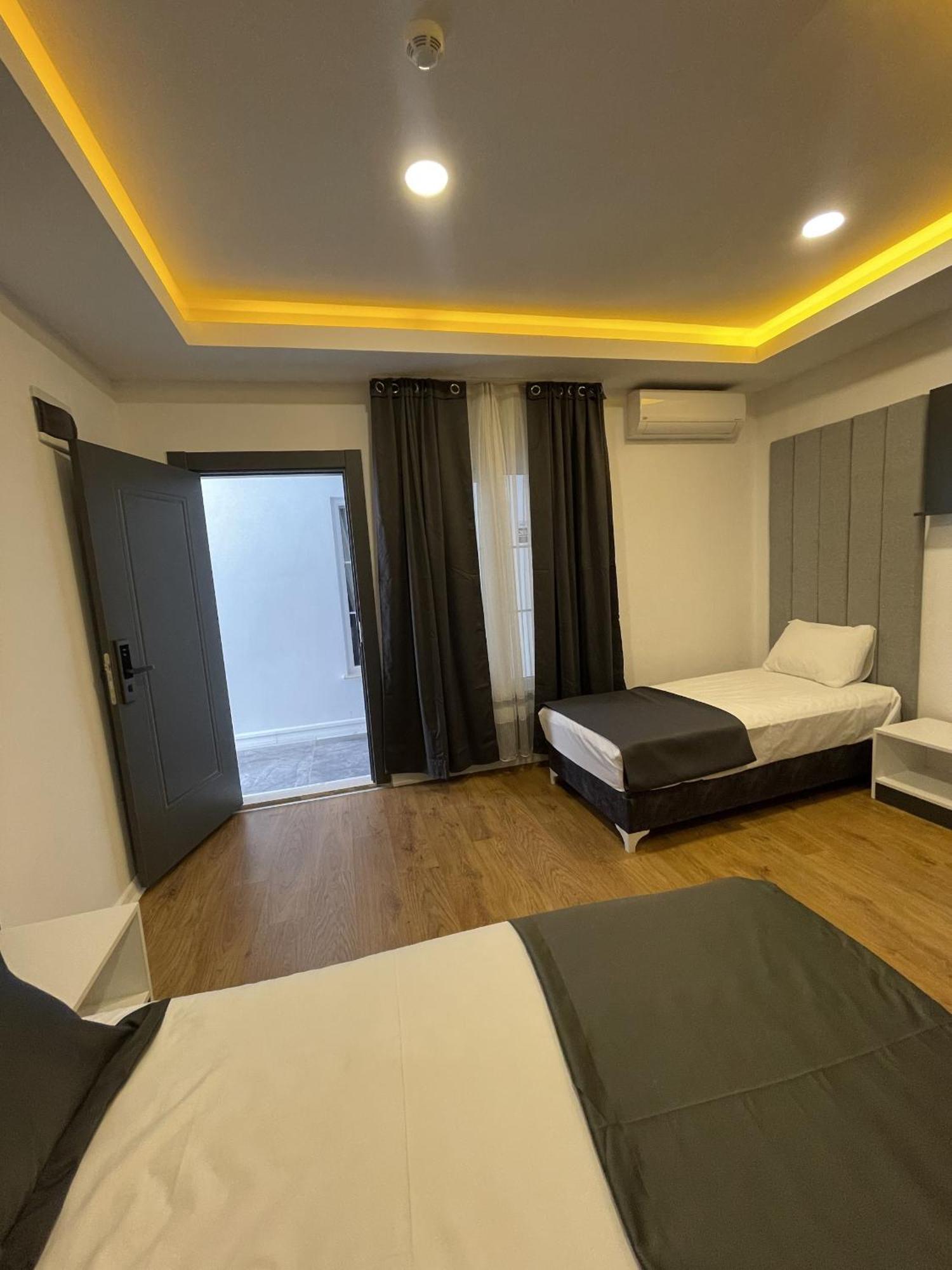 Oda ve Kahvaltı Mi Boutique