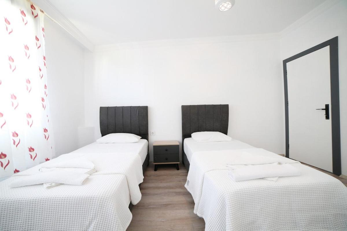 Our In Konyaaltin Apartment Antalya