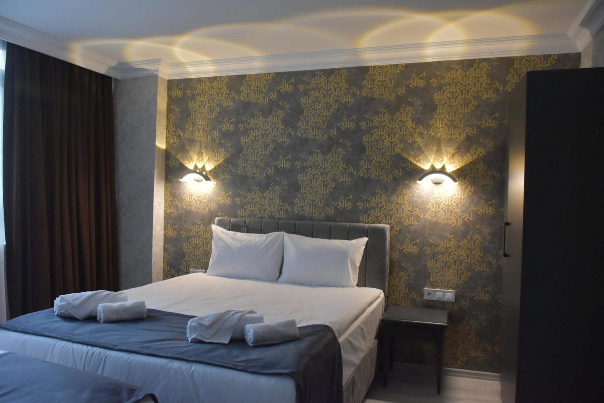 Hotel Palmera House