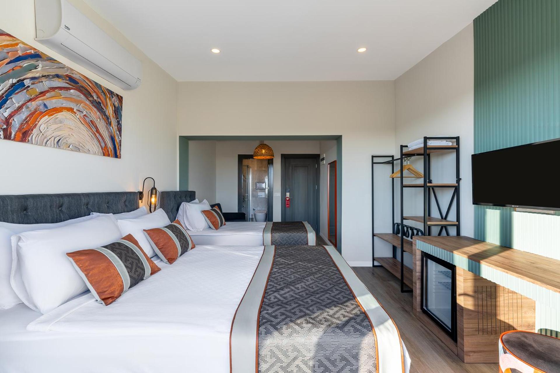 Echinus Lara Hotel *