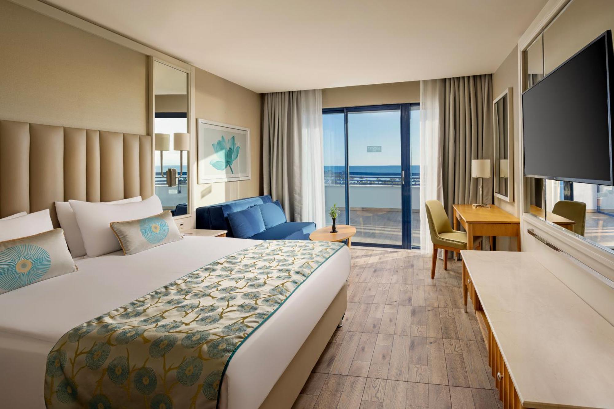 Titanic Lara 5* Antalya