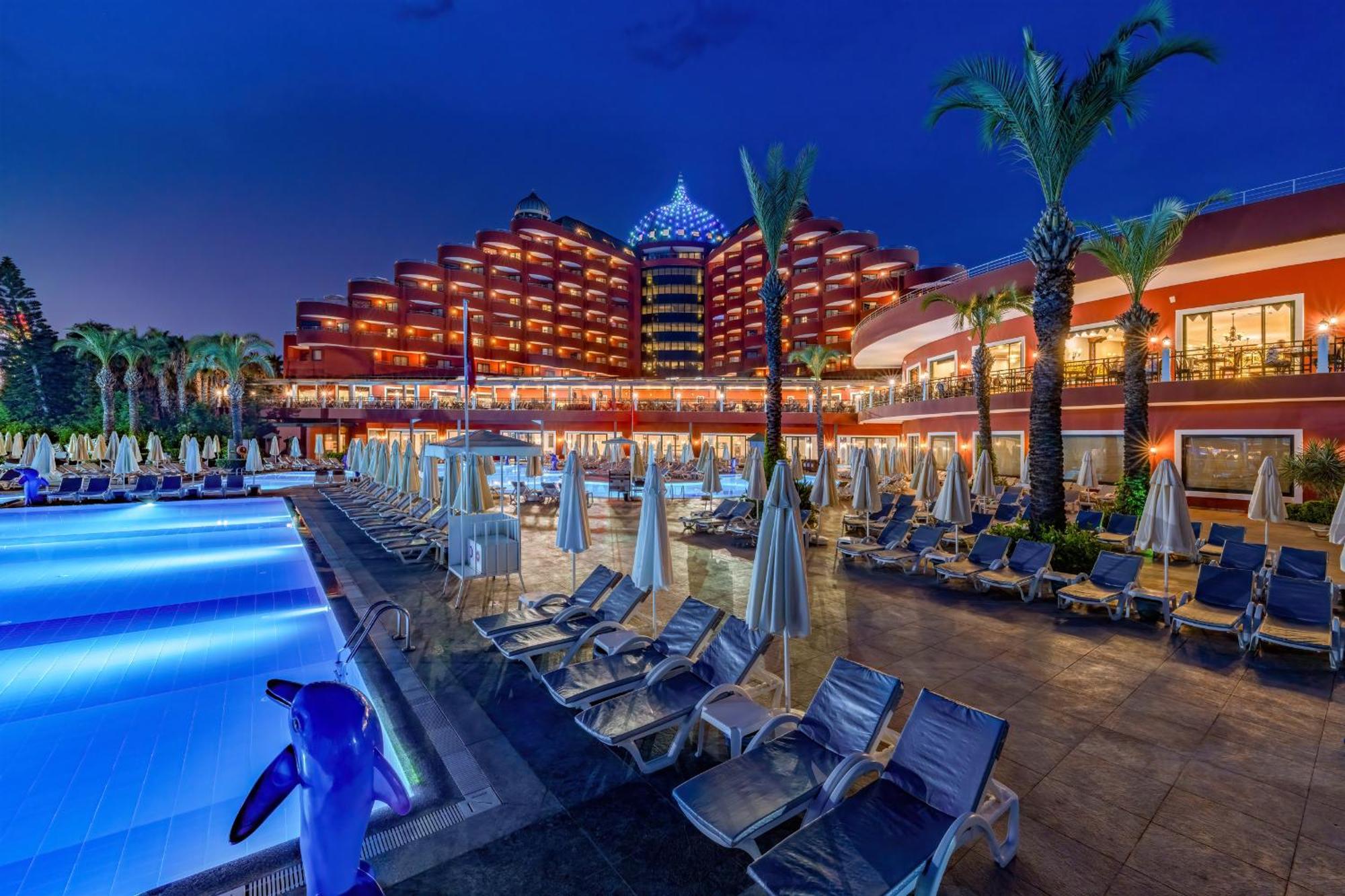 Delphin Palace