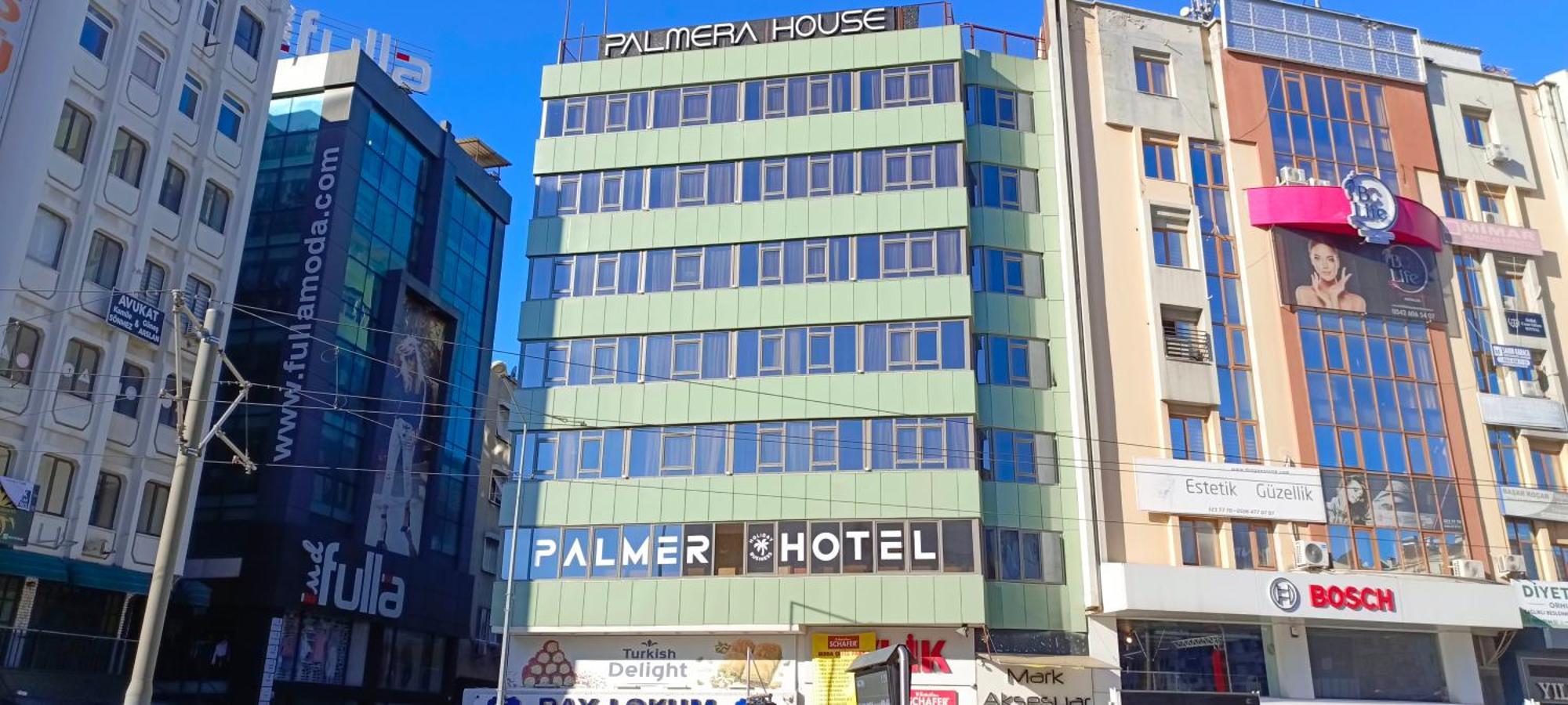 Hotel Palmera House