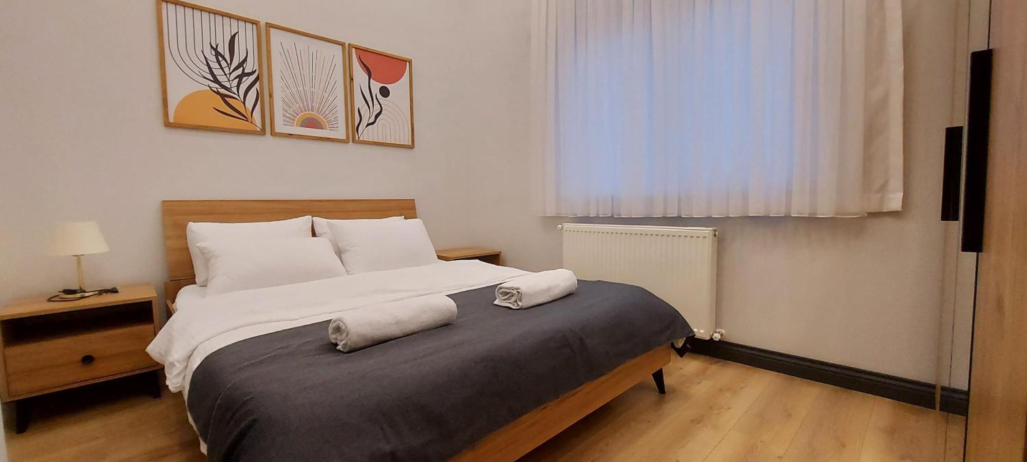 New Flat&large Living Space 2-6 Near By Lara Apartment
