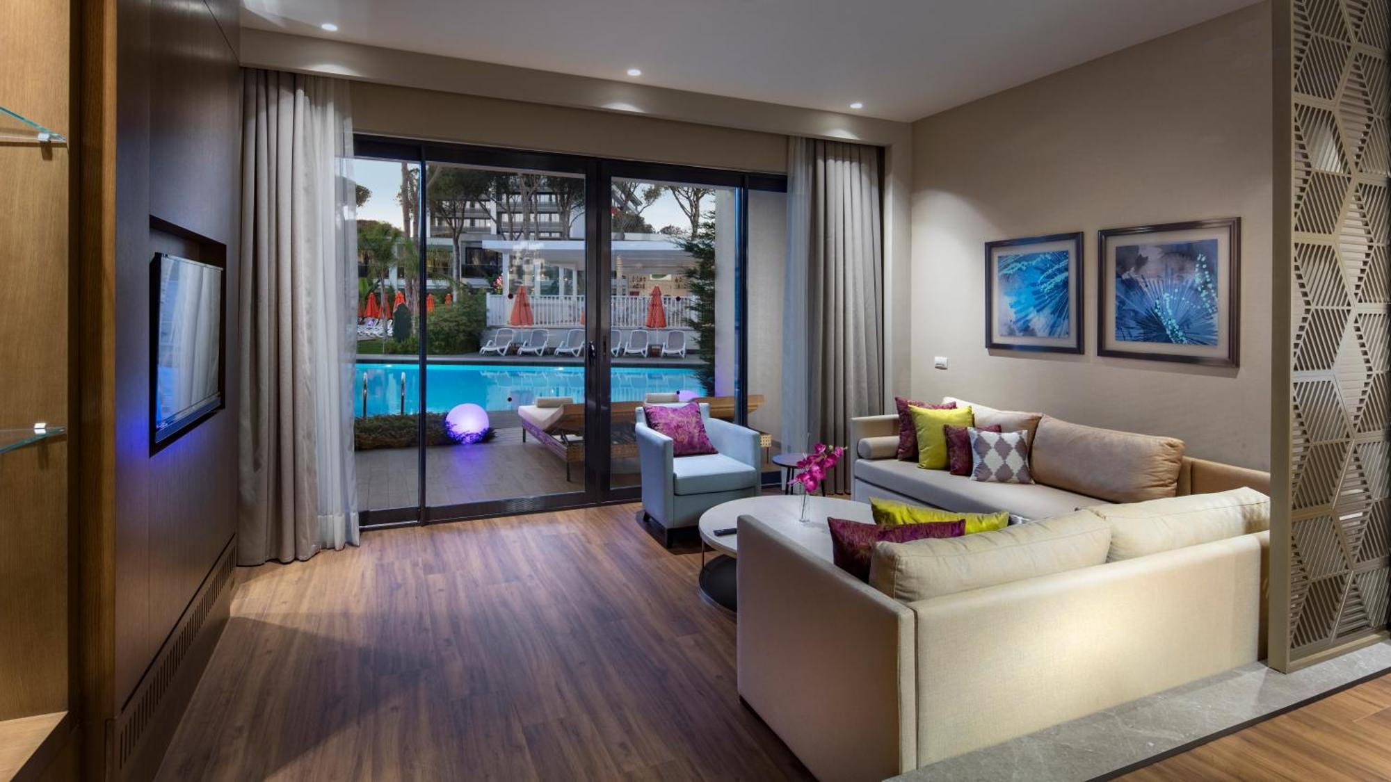 Hotel Trendy Lara