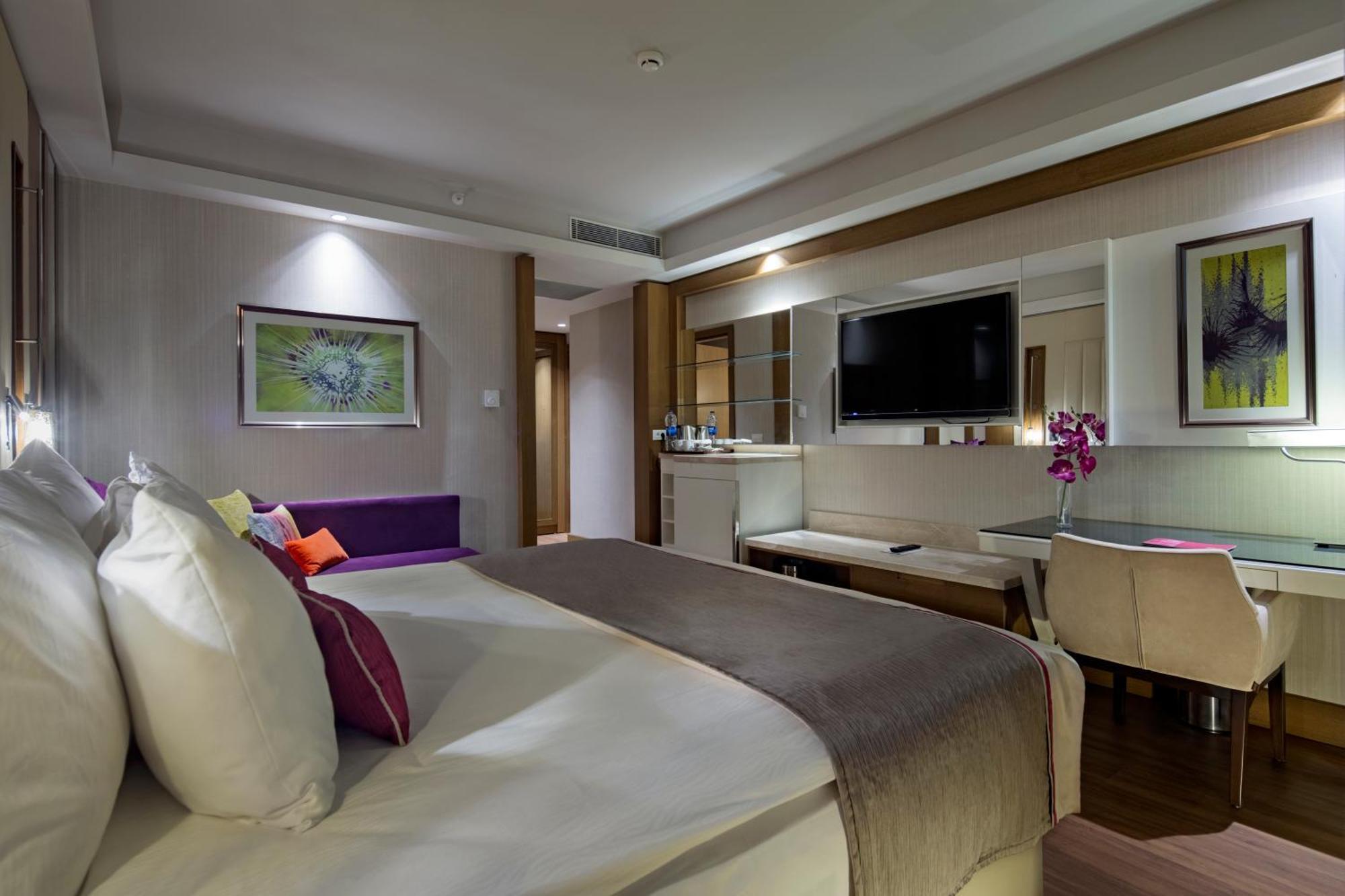 Trendy Lara Hotel