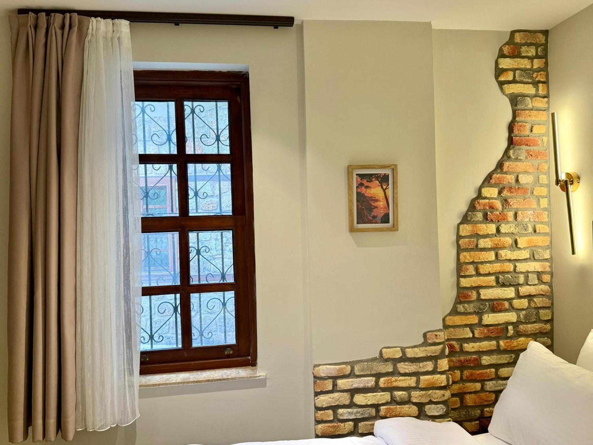 Adria Hotel