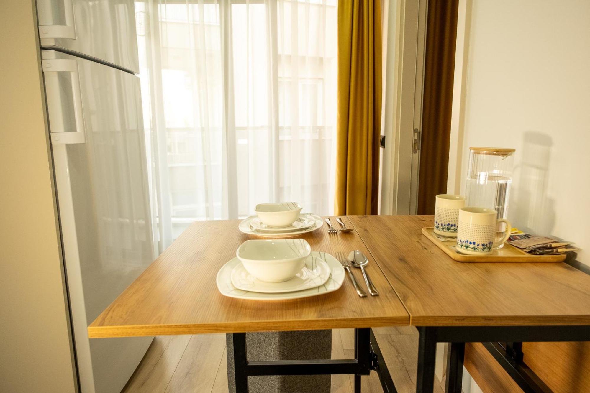Solo Tourism Boutique Demircikara Apartment *