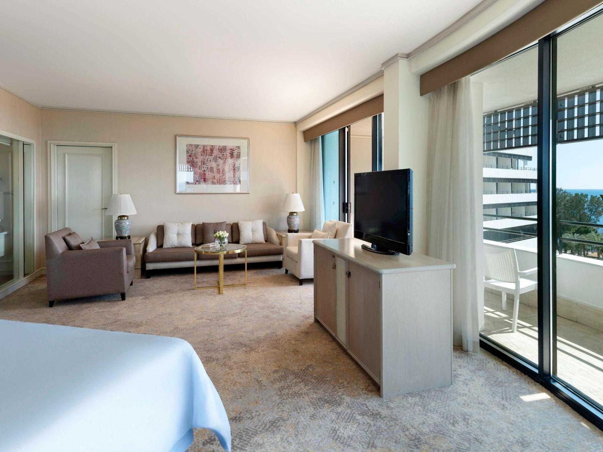 Otel Rixos Downtown - The Land Of Legends Access 5*