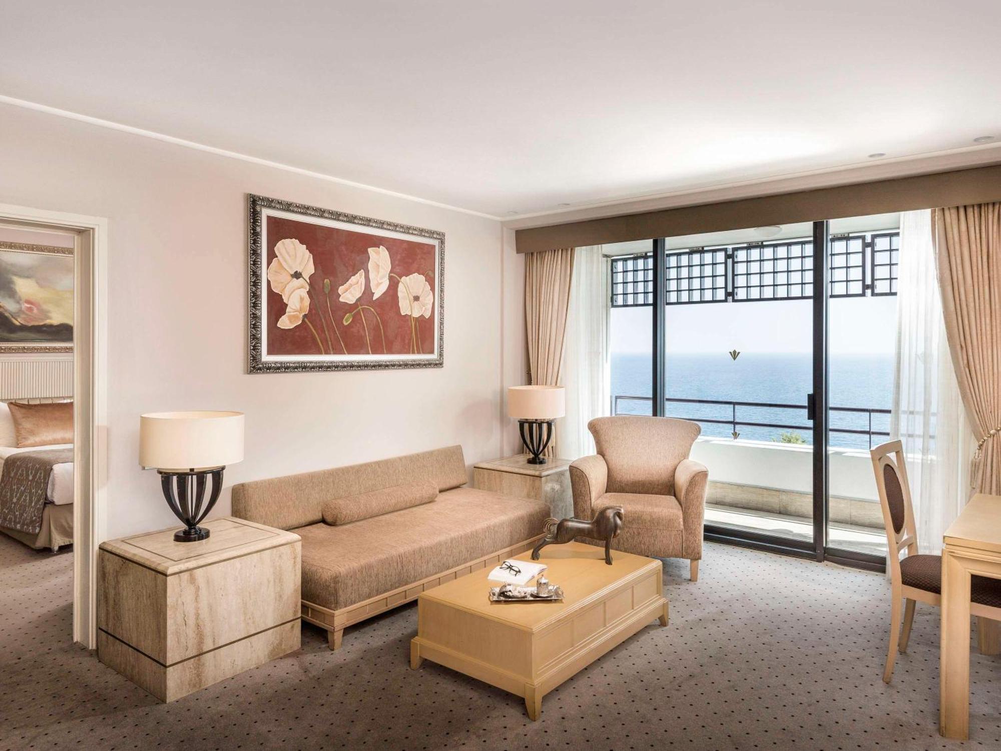 Rixos Downtown - The Land Of Legends Access Otel 5*