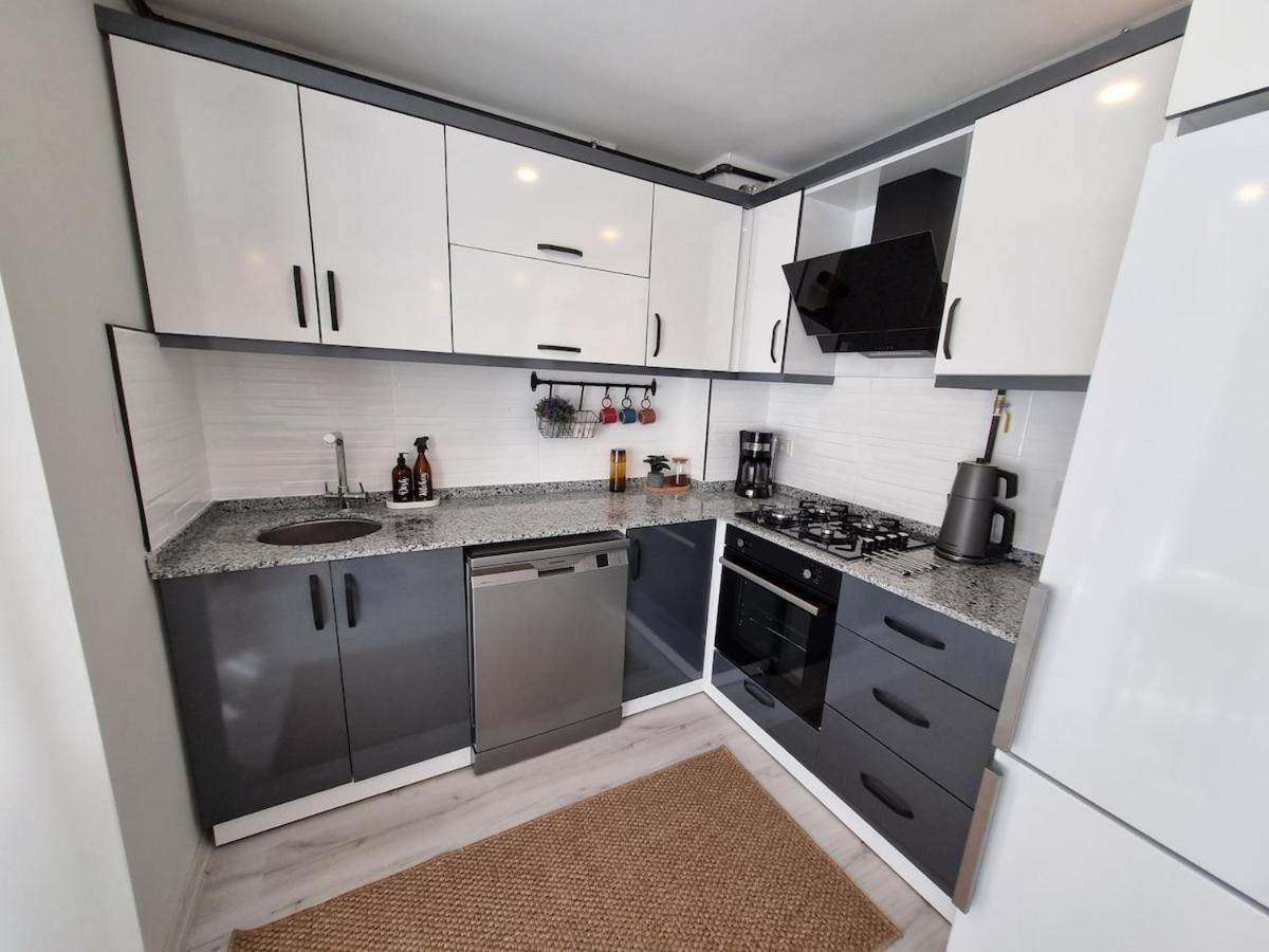 Location 2 Bedroom
