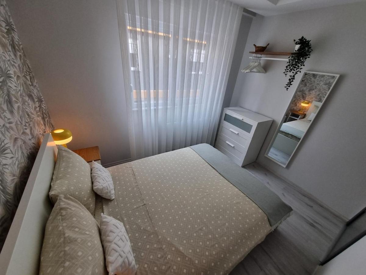 Location 2 Bedroom Apartment