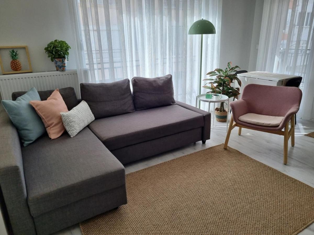 Location 2 Bedroom Apartment