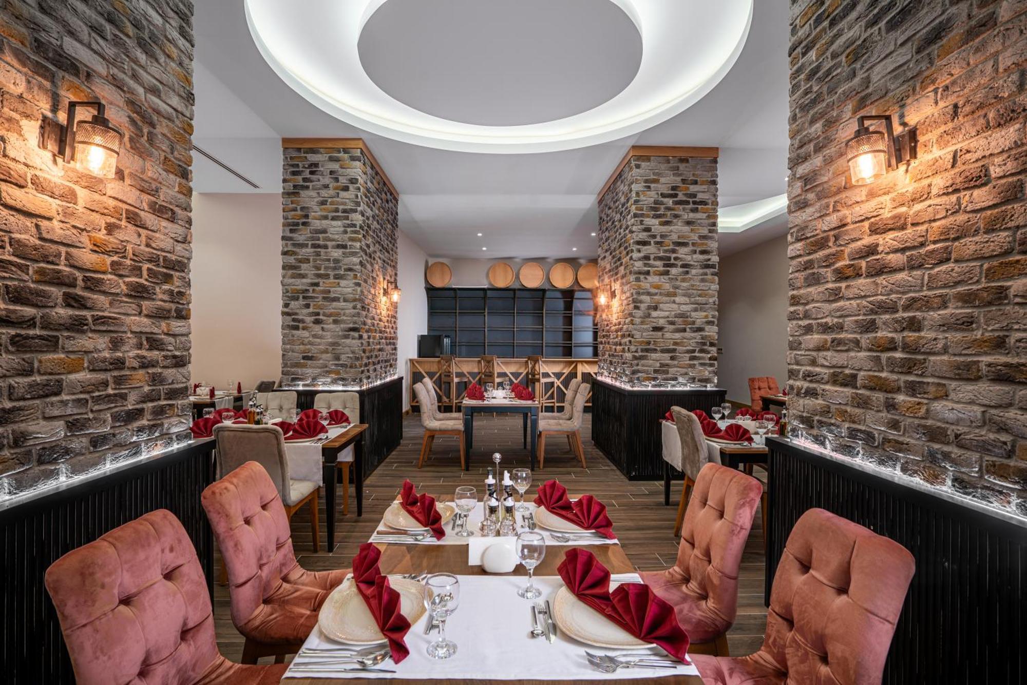 Hotel Seaphoria &