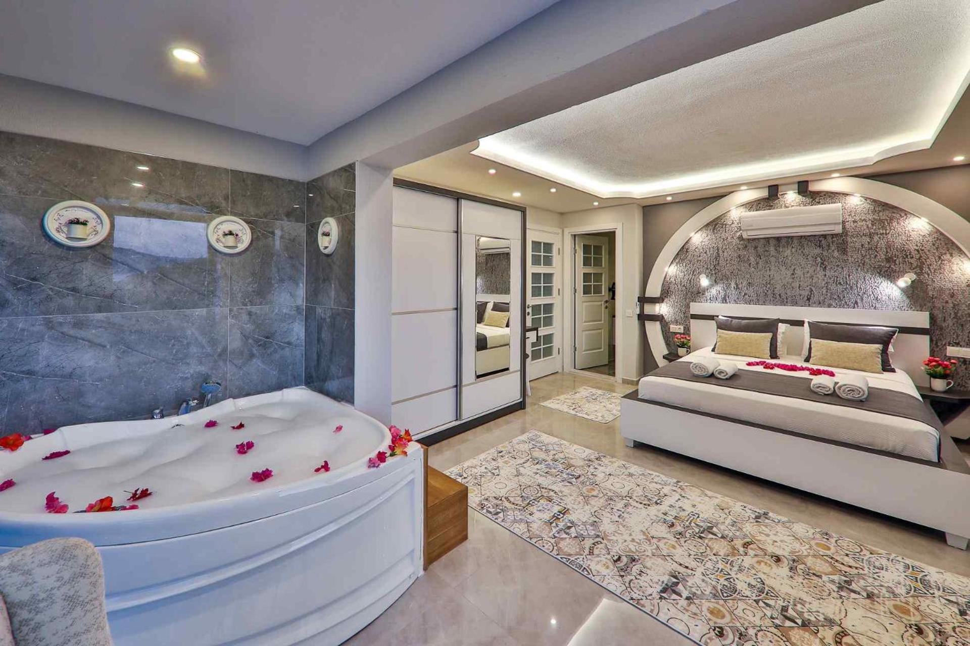 Rainbow Villa *