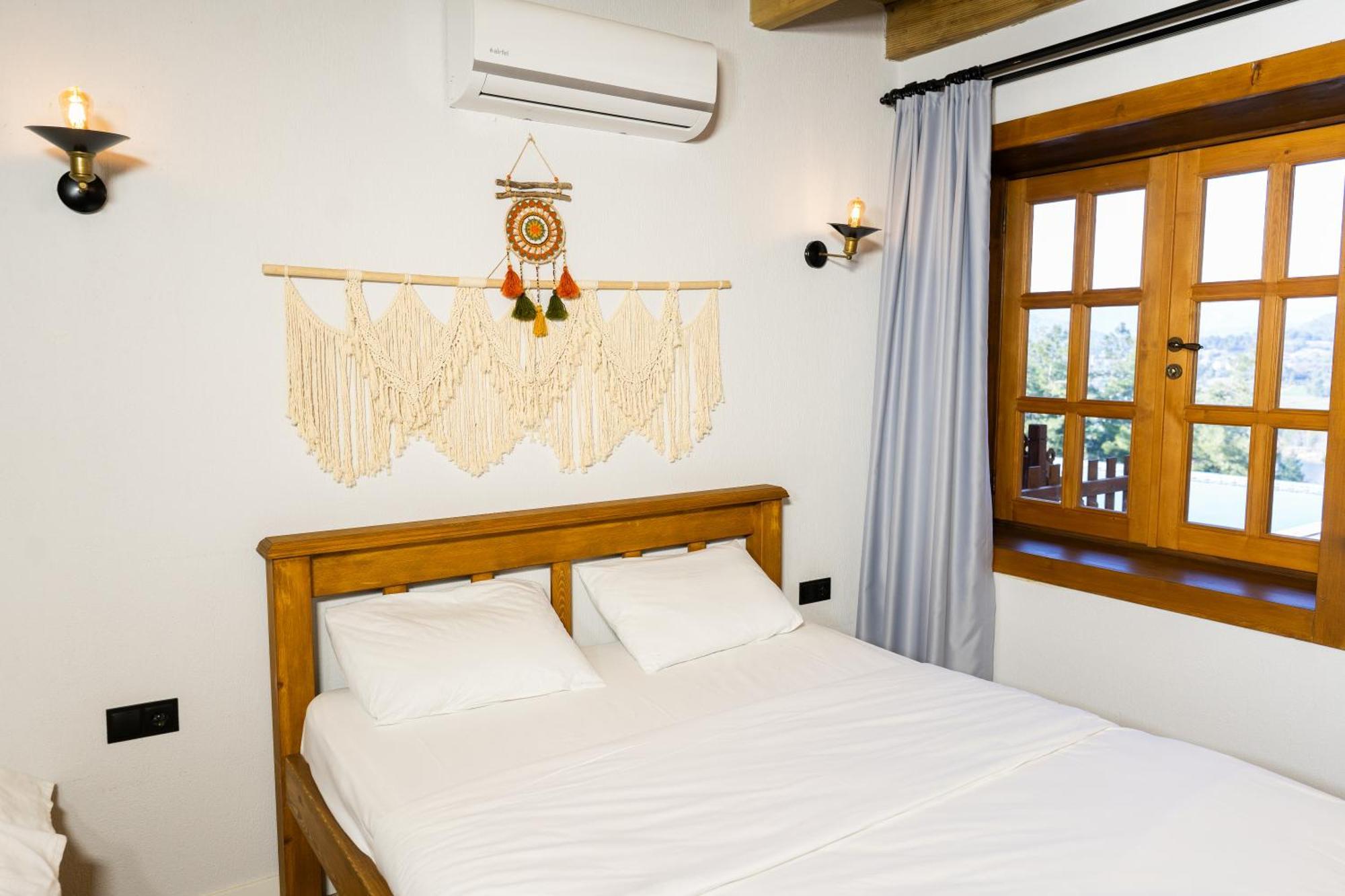 Maison Hill Otel