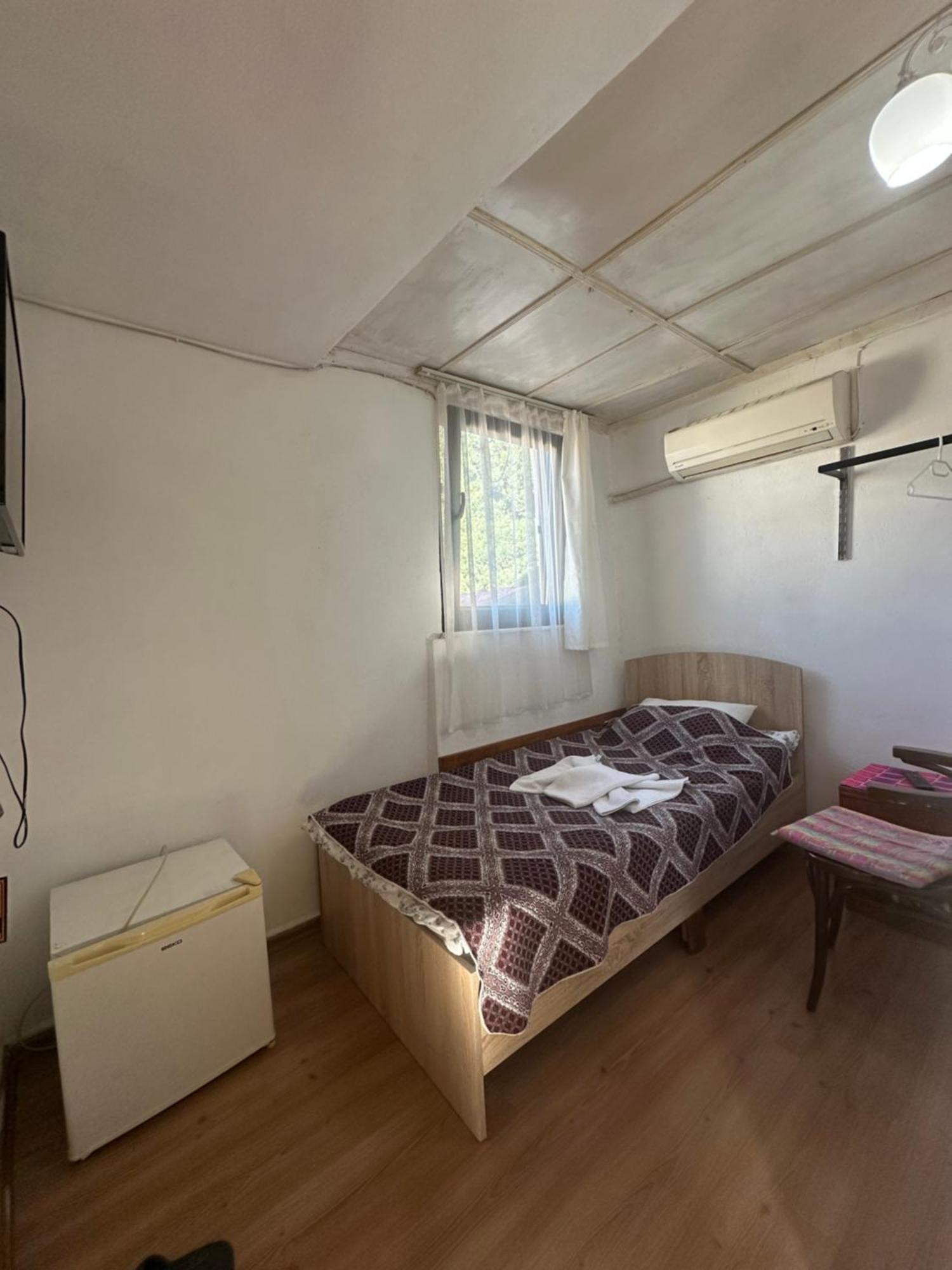 Kont Guest house 2*