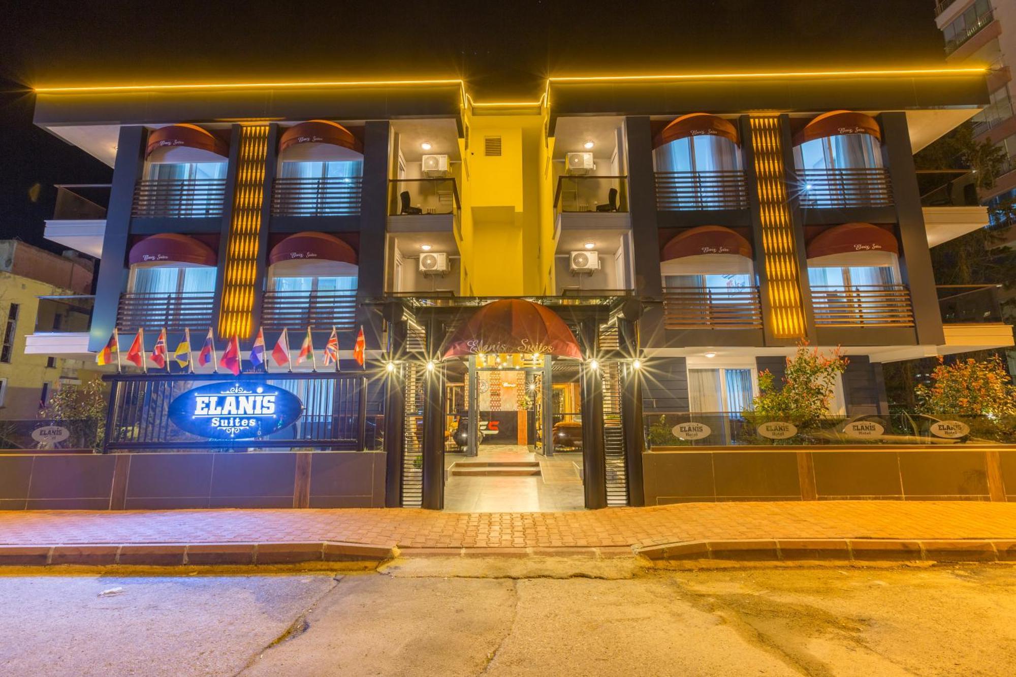 Elanis 3*