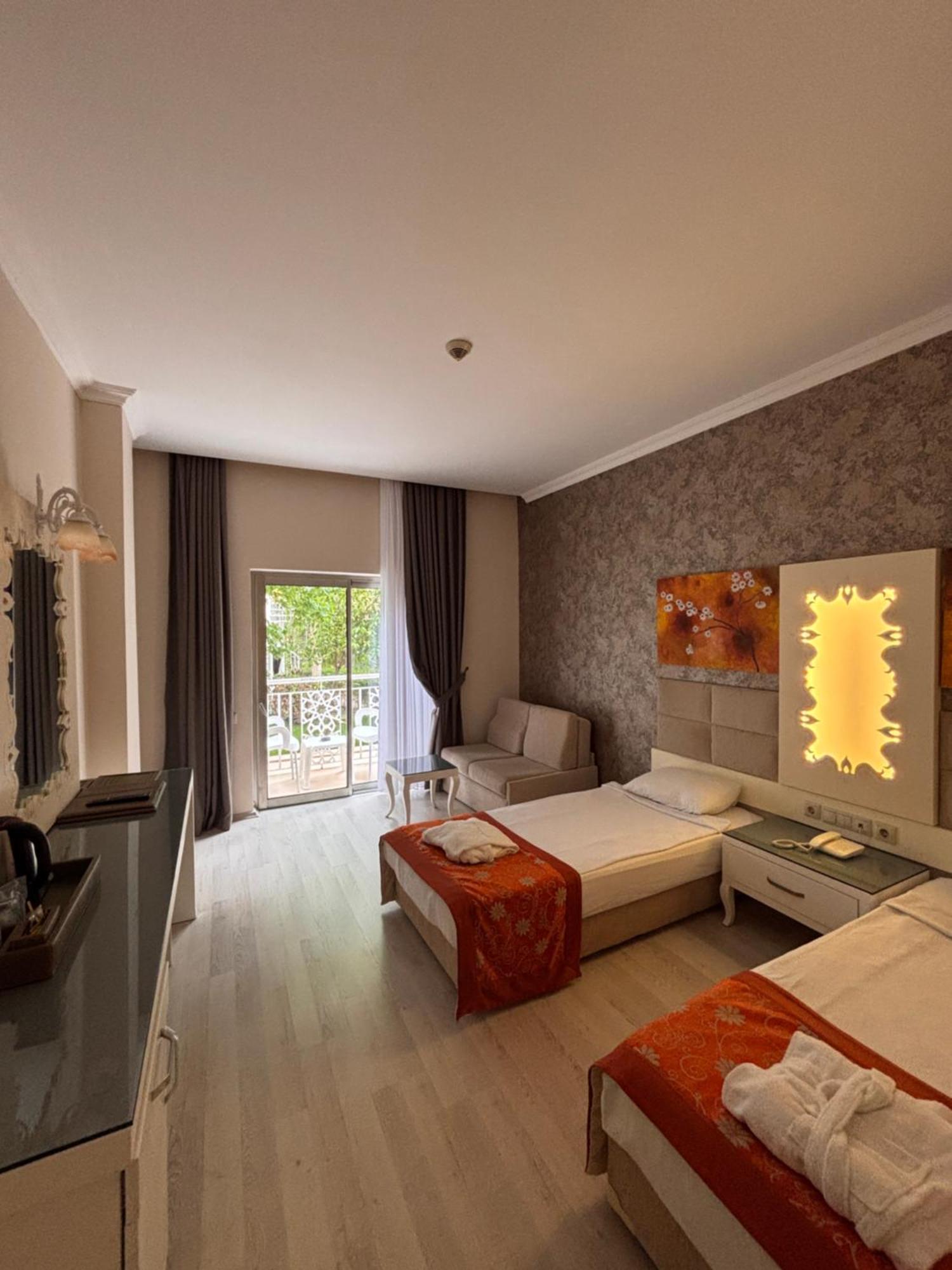 Grand Mir'amor Hotel&spa 5*