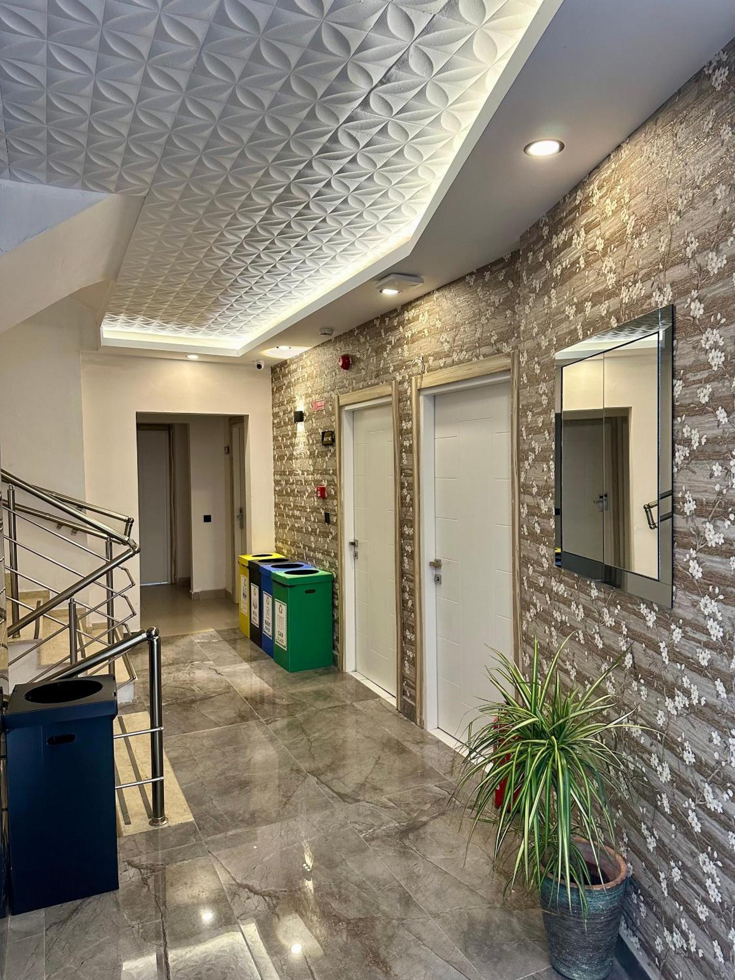 Hotel Bloomtalya *