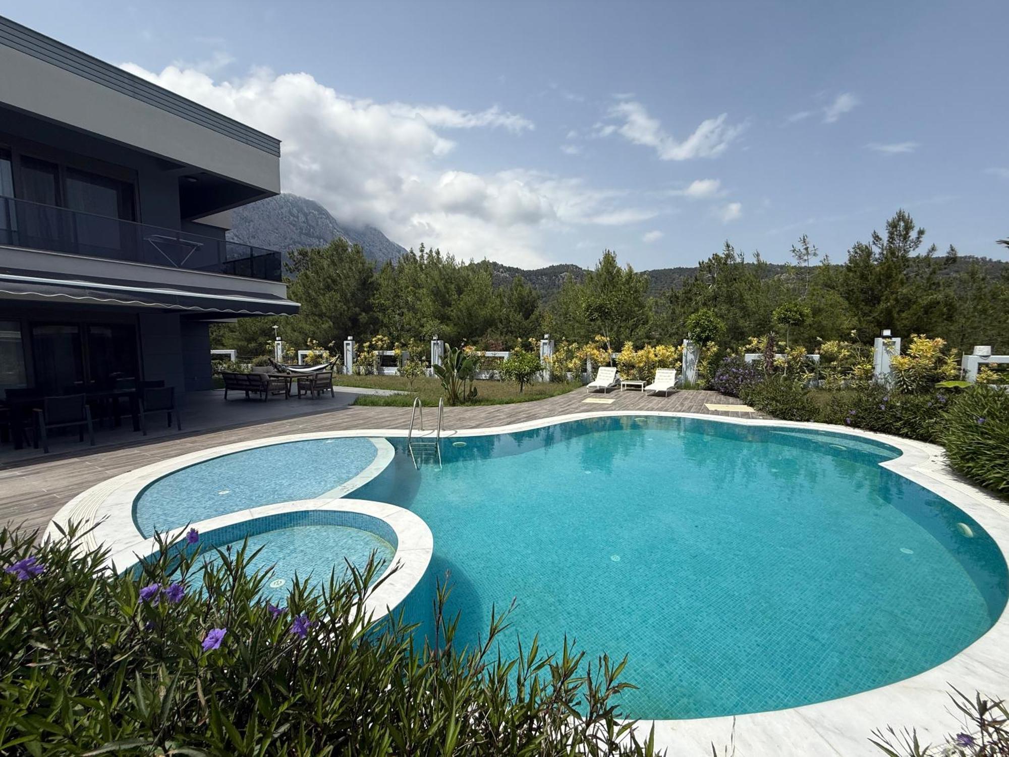 Villa Canyon Goeynuek Kemer With Pool Antalya