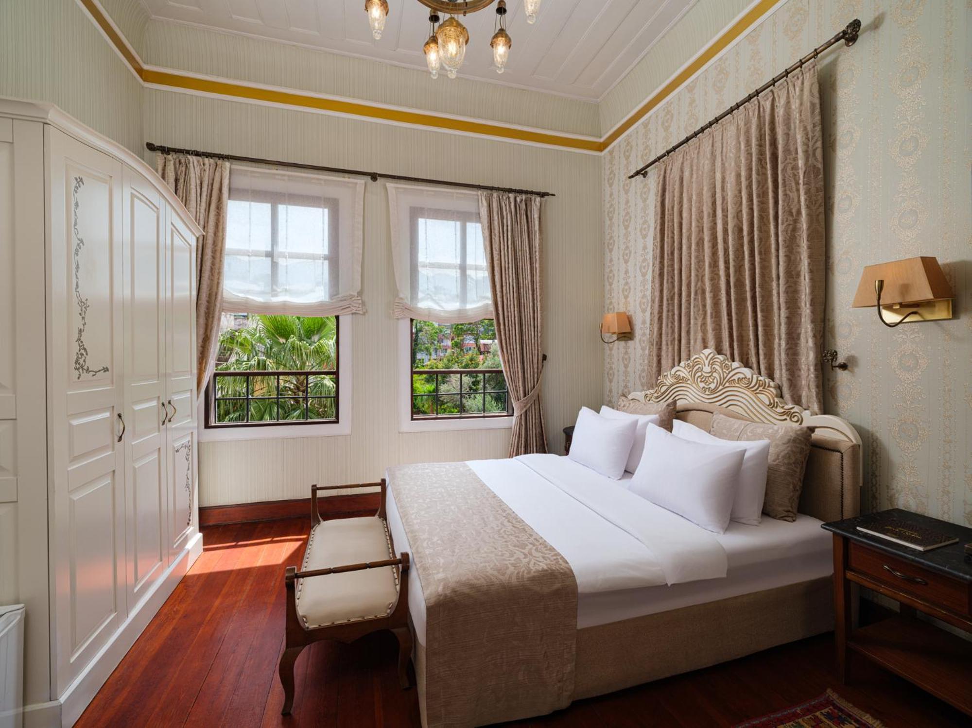 1207 Special Class Otel 3*