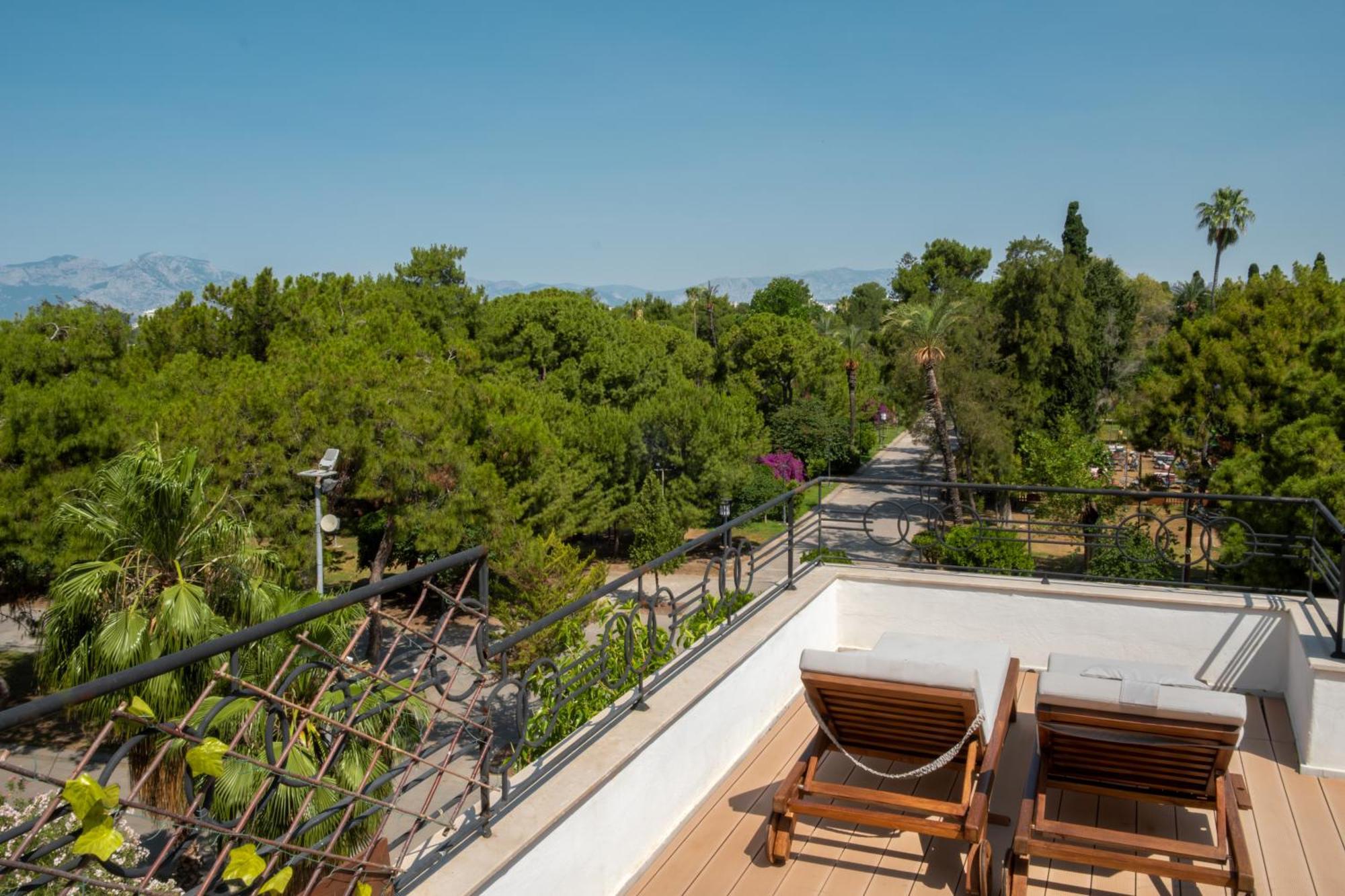 Perge Pine Adults Only 18 Hotel