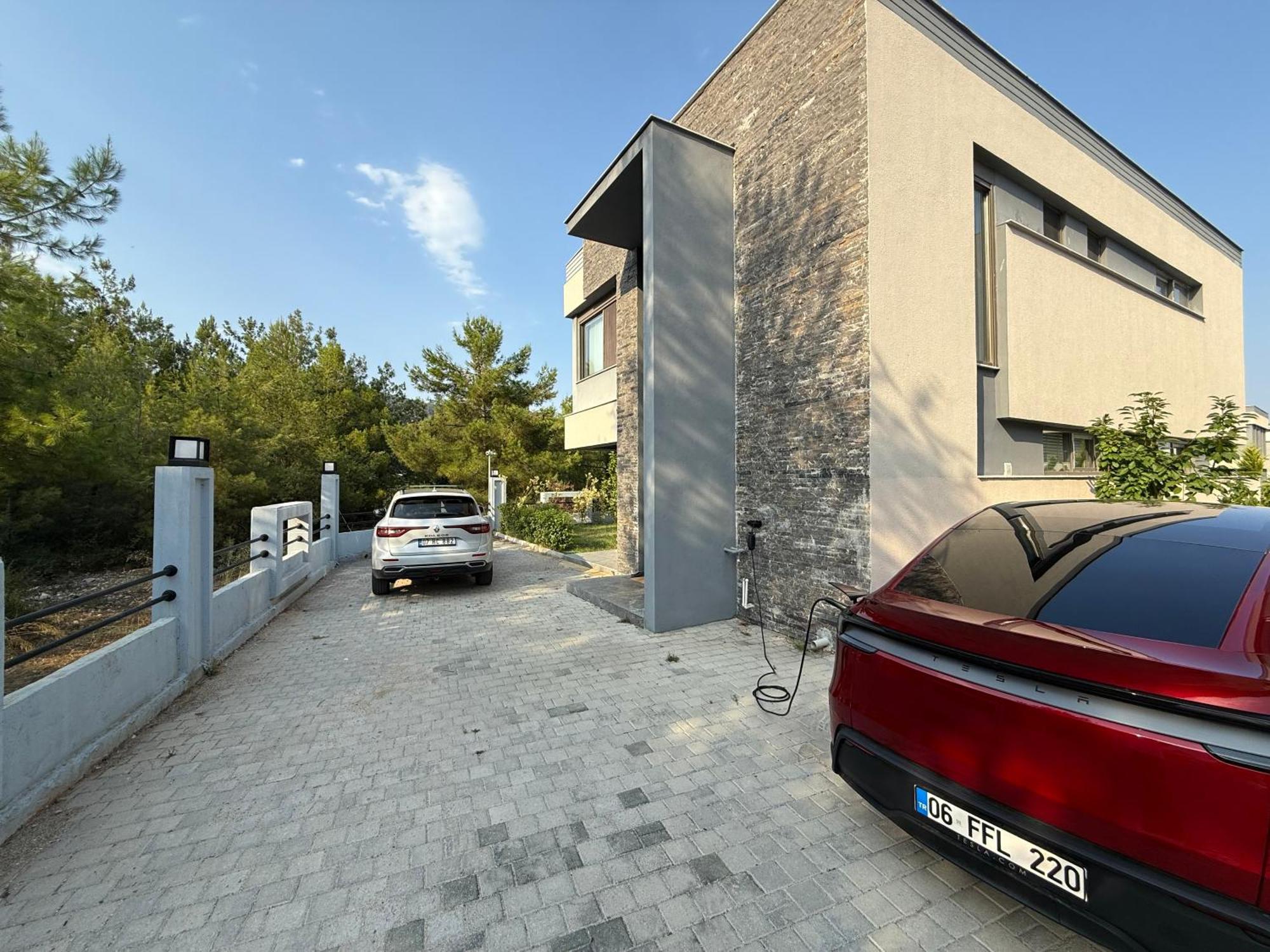 Villa Canyon Goeynuek Kemer With Pool