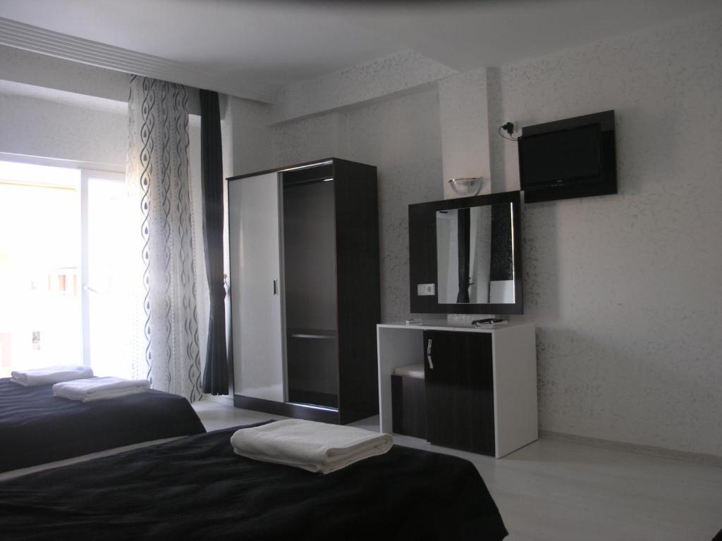 Hotel Madi Lara 3*