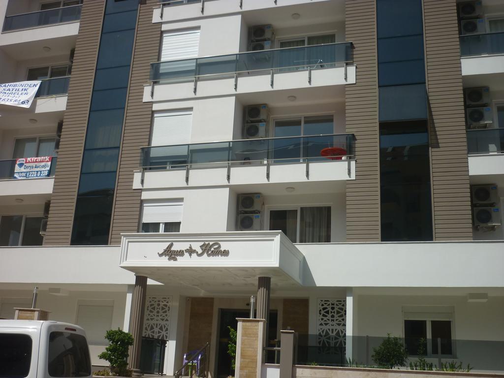 Aqua Homes Apartment