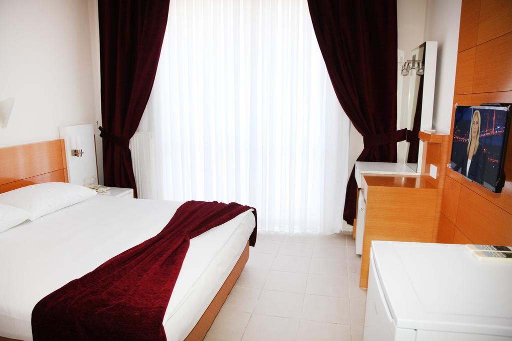 Hotel Ales Park *