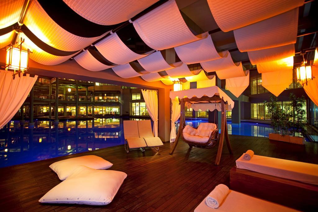 Limak Lara Deluxe & Antalya