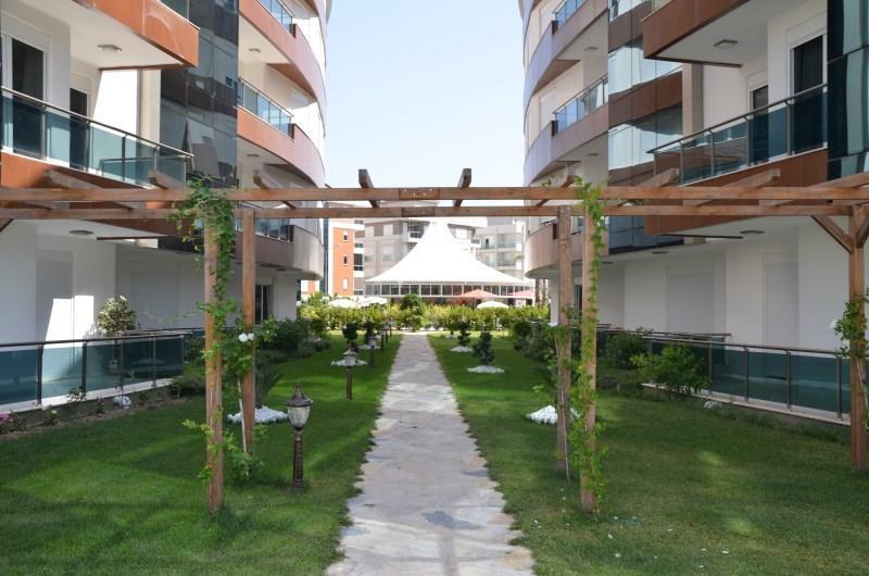Onkel Residences Apartment