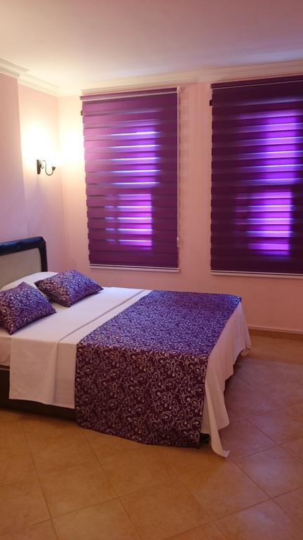 Marina Hostel *